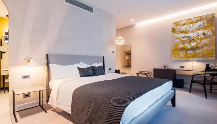 هتل مونوگراف اسکوئر تفلیس